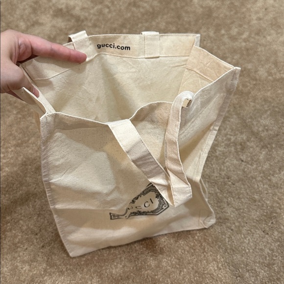 Gucci - Picture 4 of 6